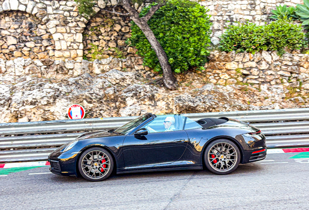 Porsche 992 Carrera 4S Cabriolet
