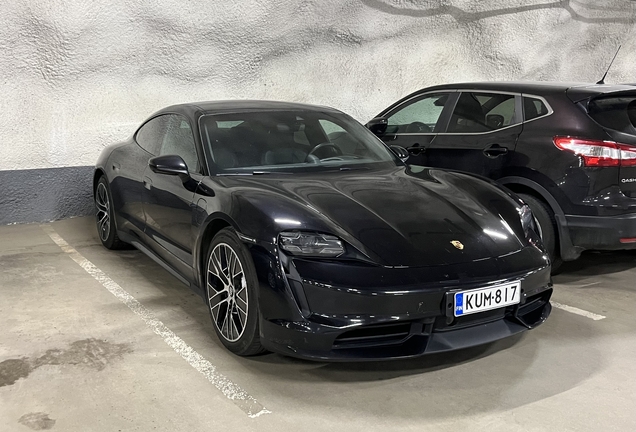 Porsche Taycan Turbo