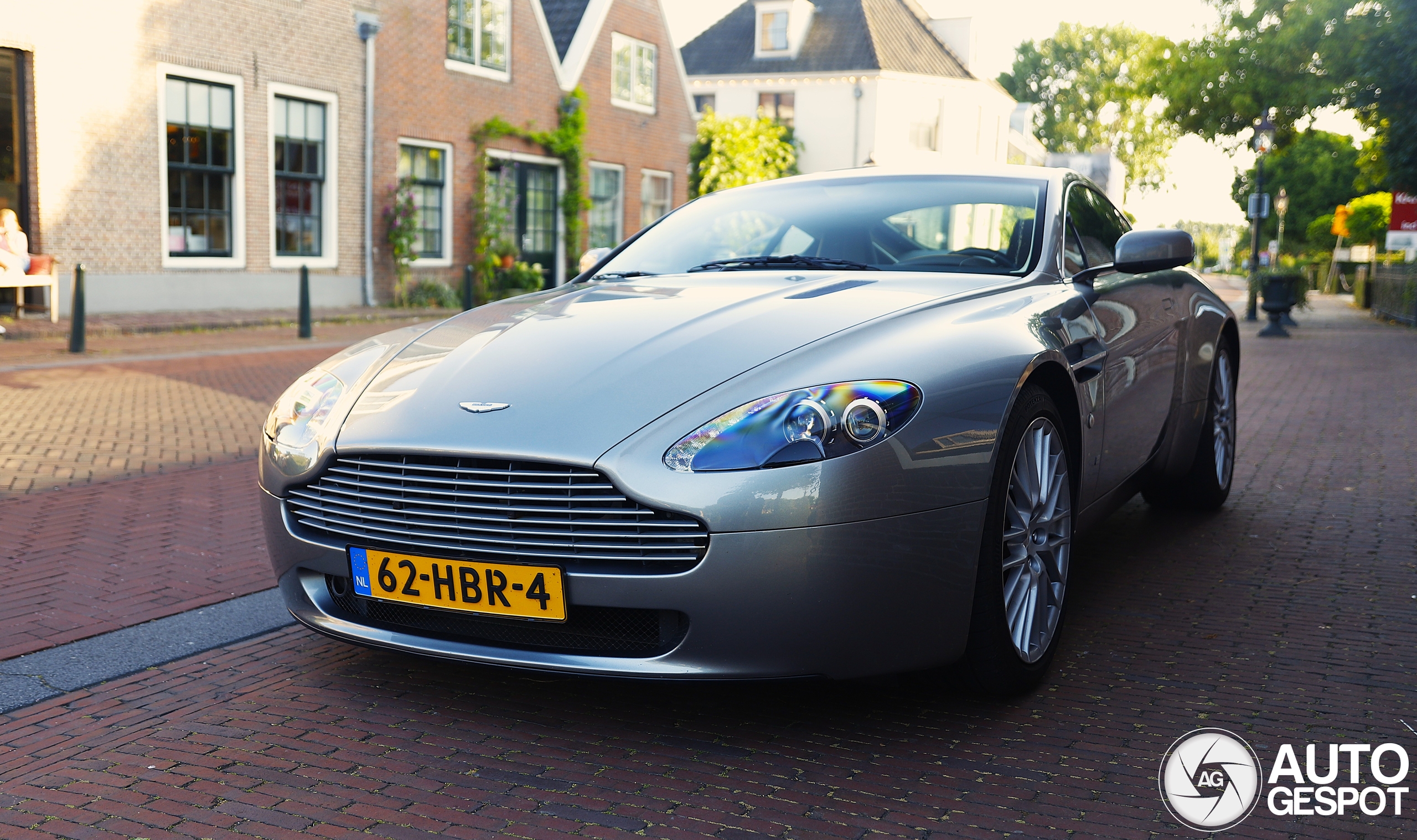 Aston Martin V8 Vantage