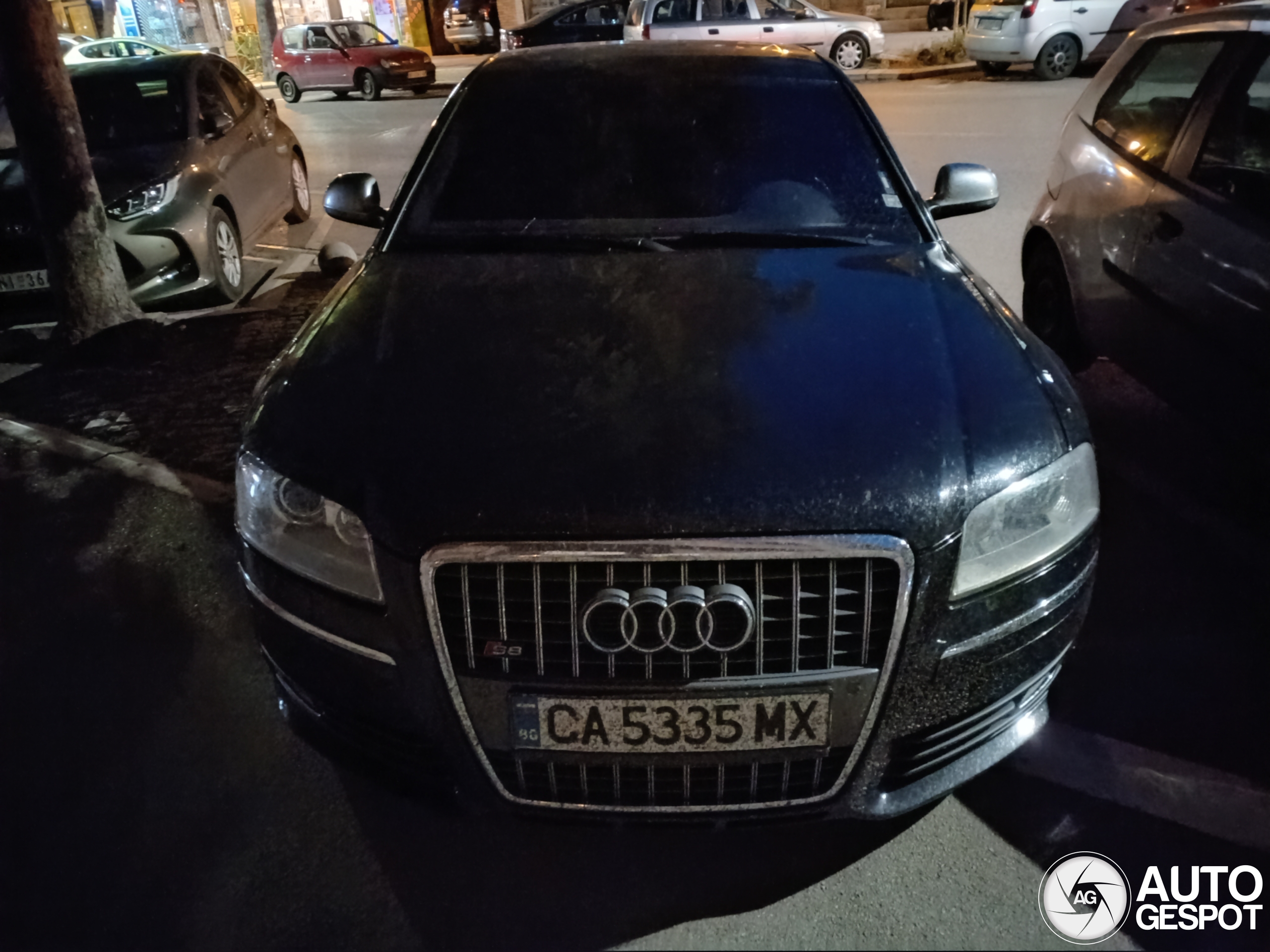 Audi S8 D3