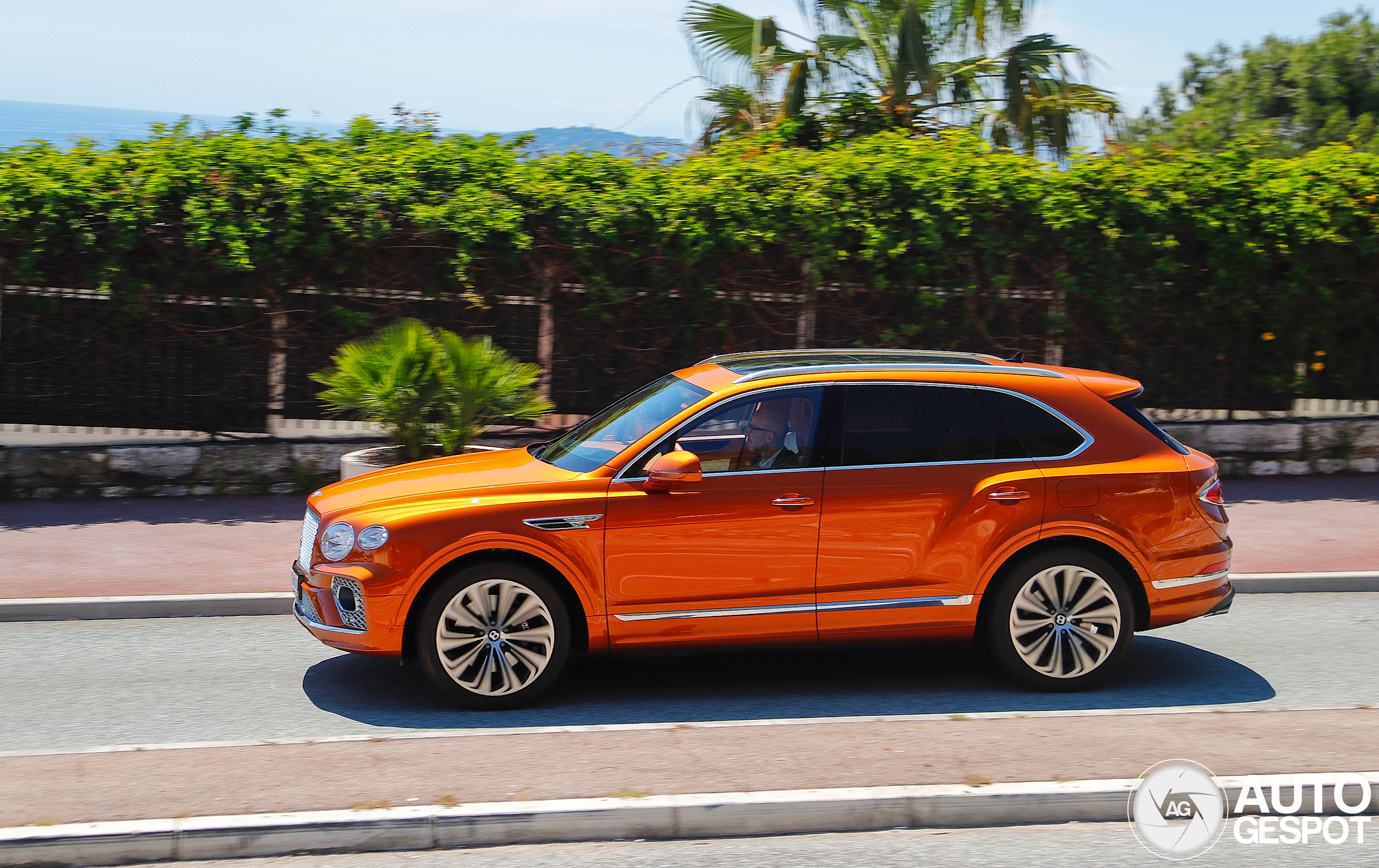 Bentley Bentayga Hybrid 2021