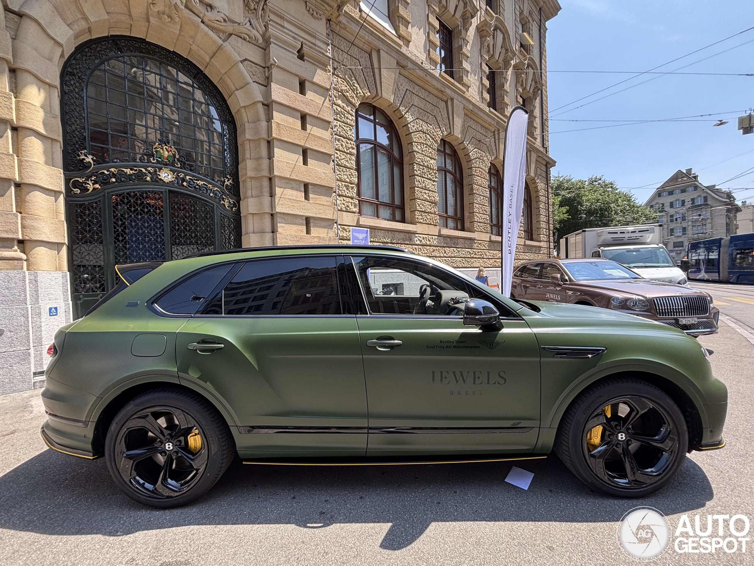 Bentley Bentayga V8 S 2024 Black Edition