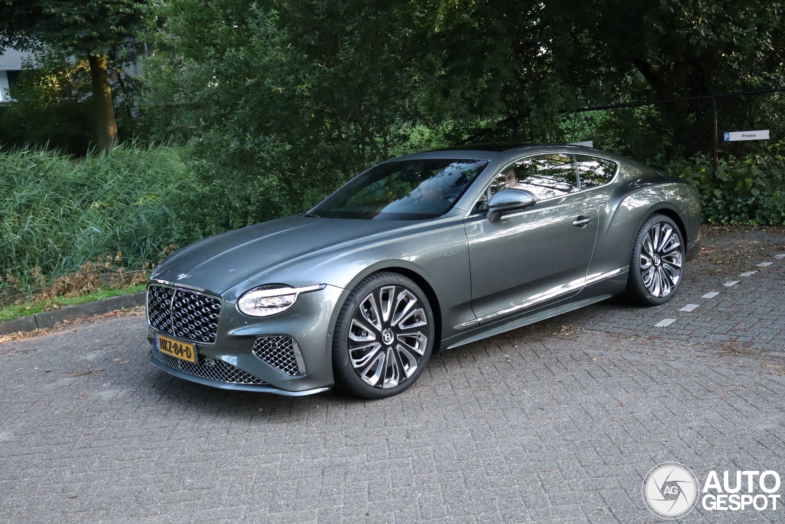 Bentley Continental GT Mulliner 2025