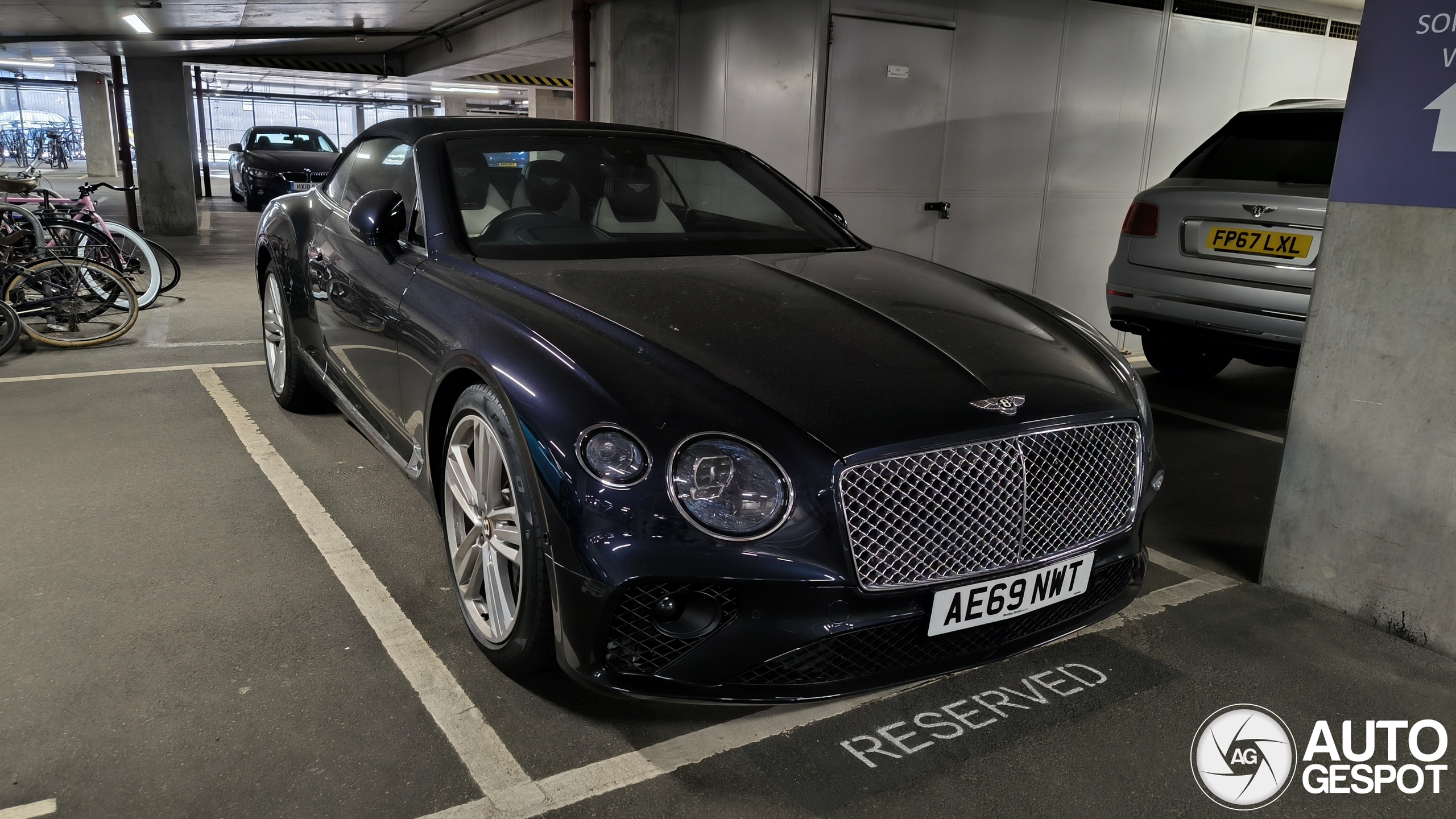 Bentley Continental GTC 2019