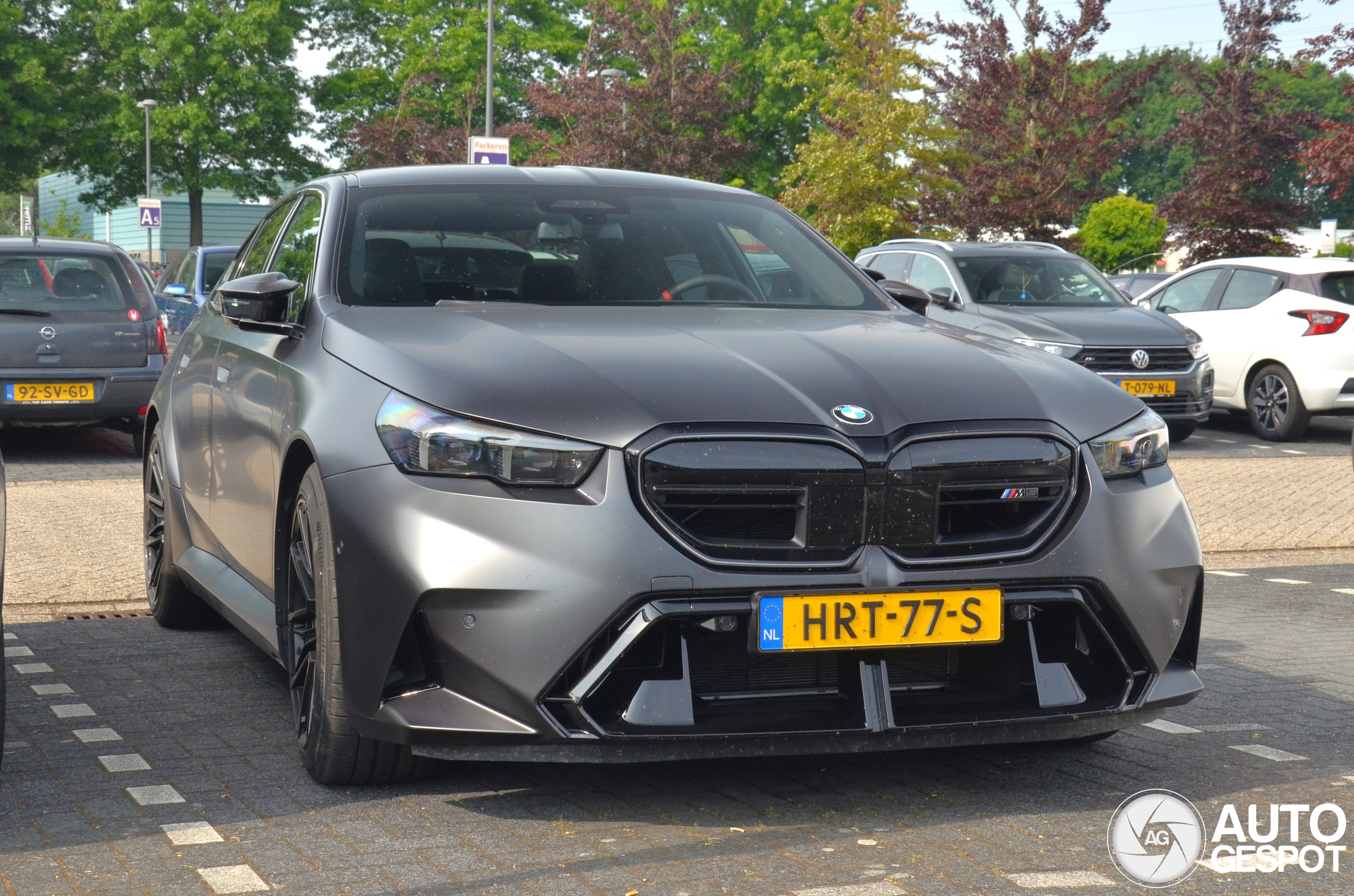 BMW M5 G90