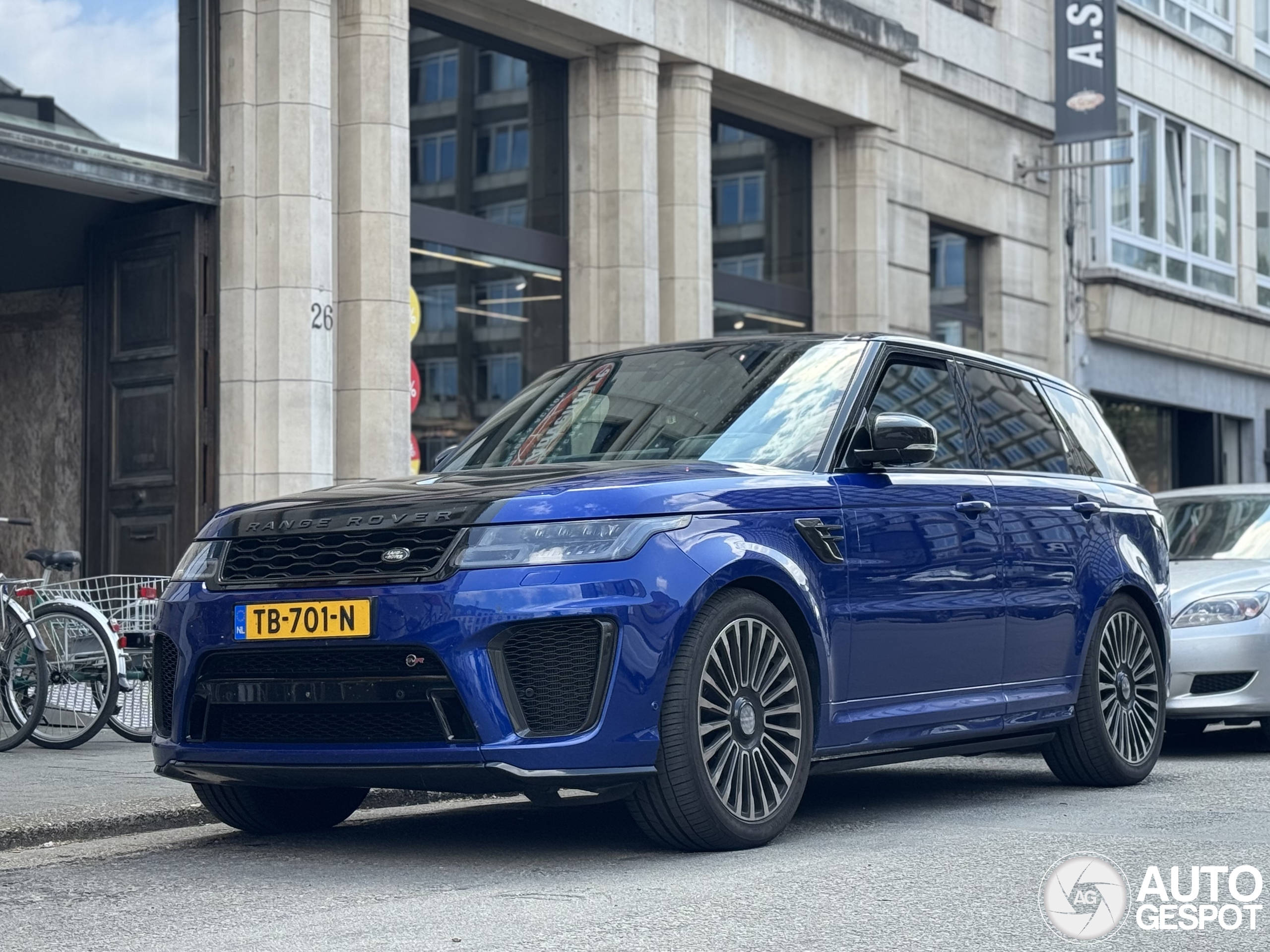 Land Rover Range Rover Sport SVR 2018