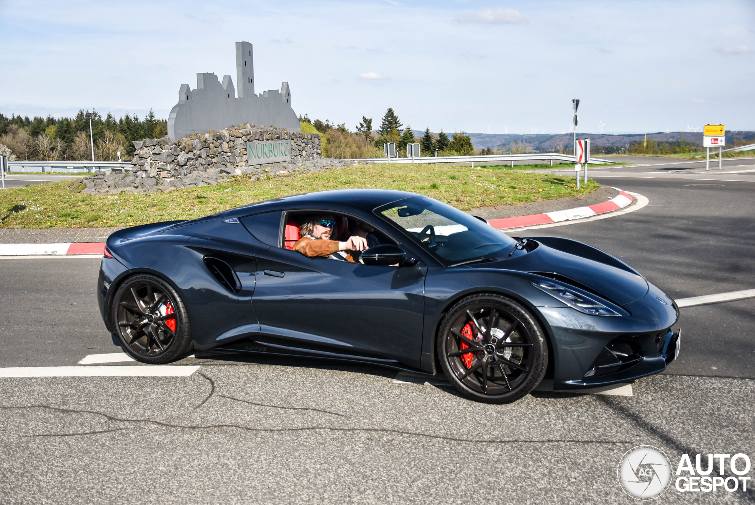 Lotus Emira