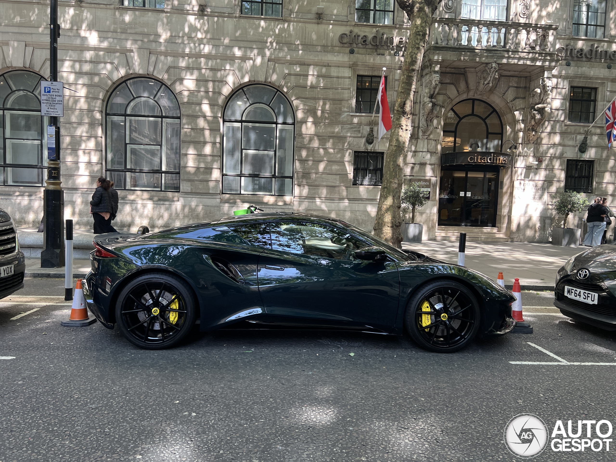 Lotus Emira