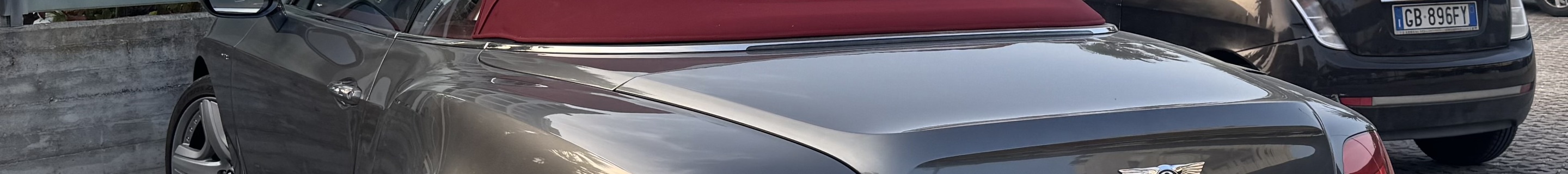 Bentley Continental GTC 2012