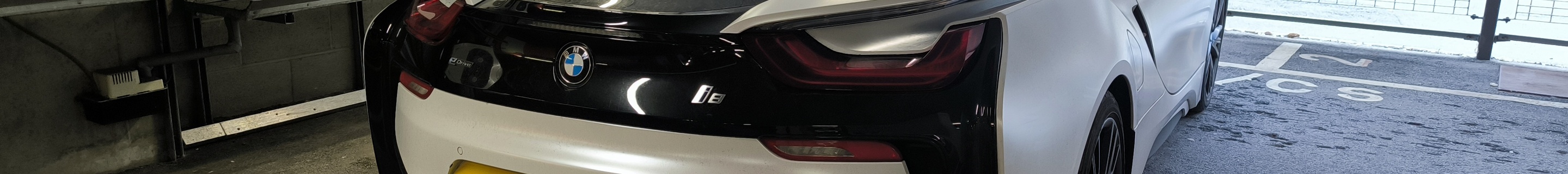BMW i8