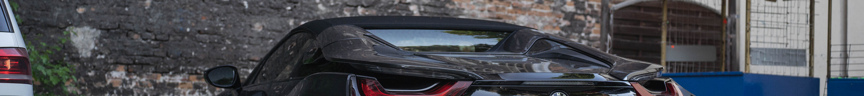 BMW i8 Roadster