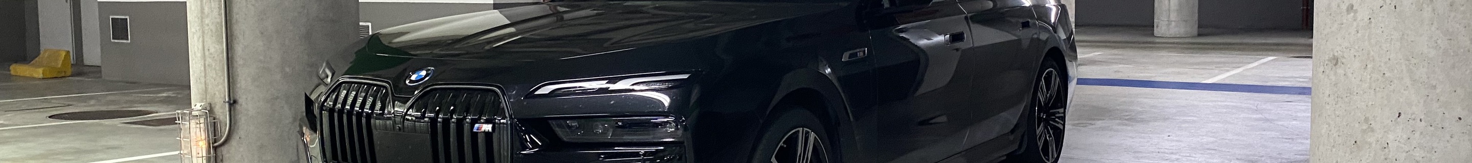 BMW M760e xDrive
