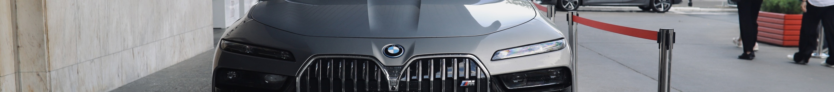 BMW M760e xDrive