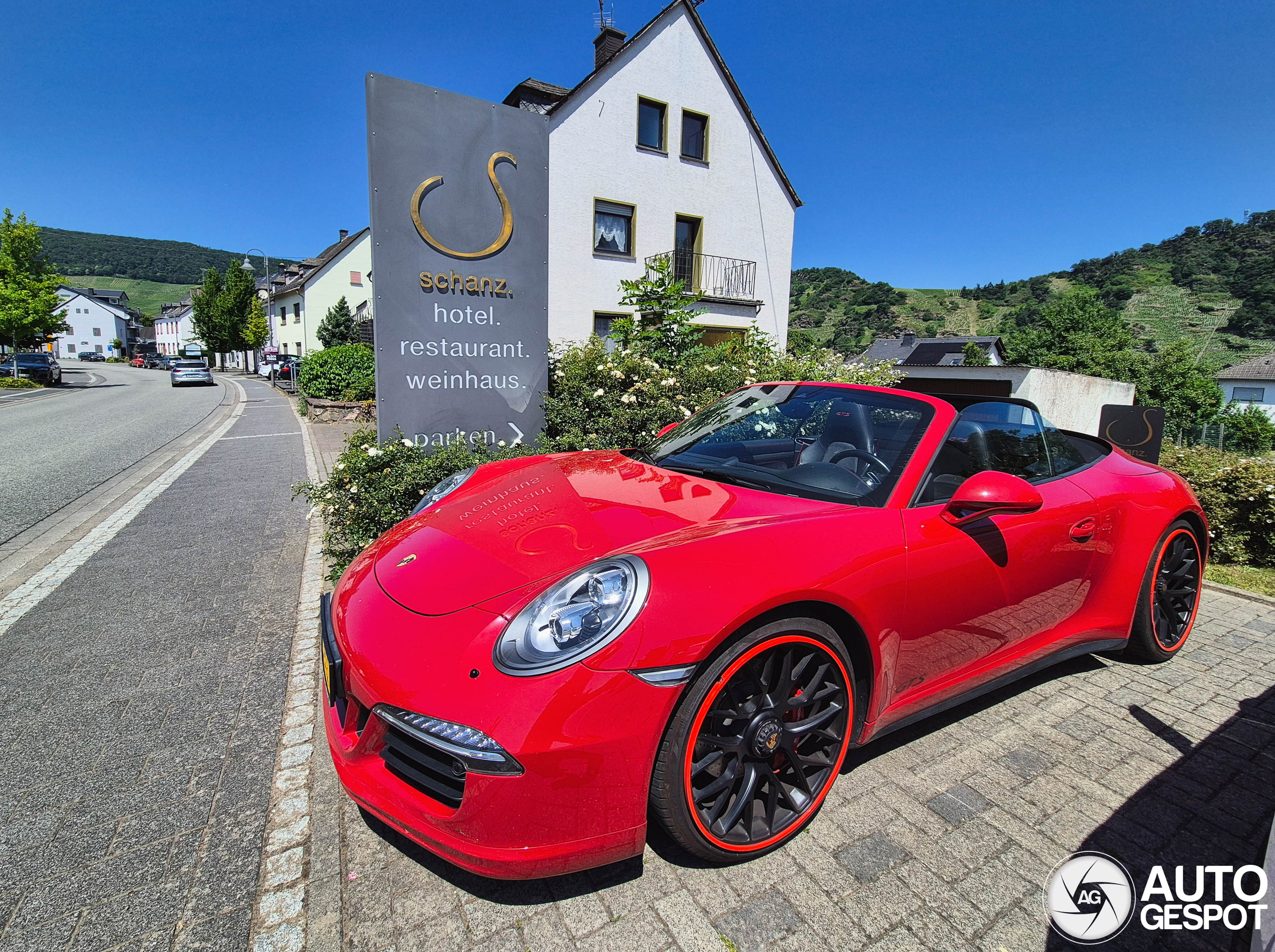 Porsche 991 Carrera 4 GTS Cabriolet MkI