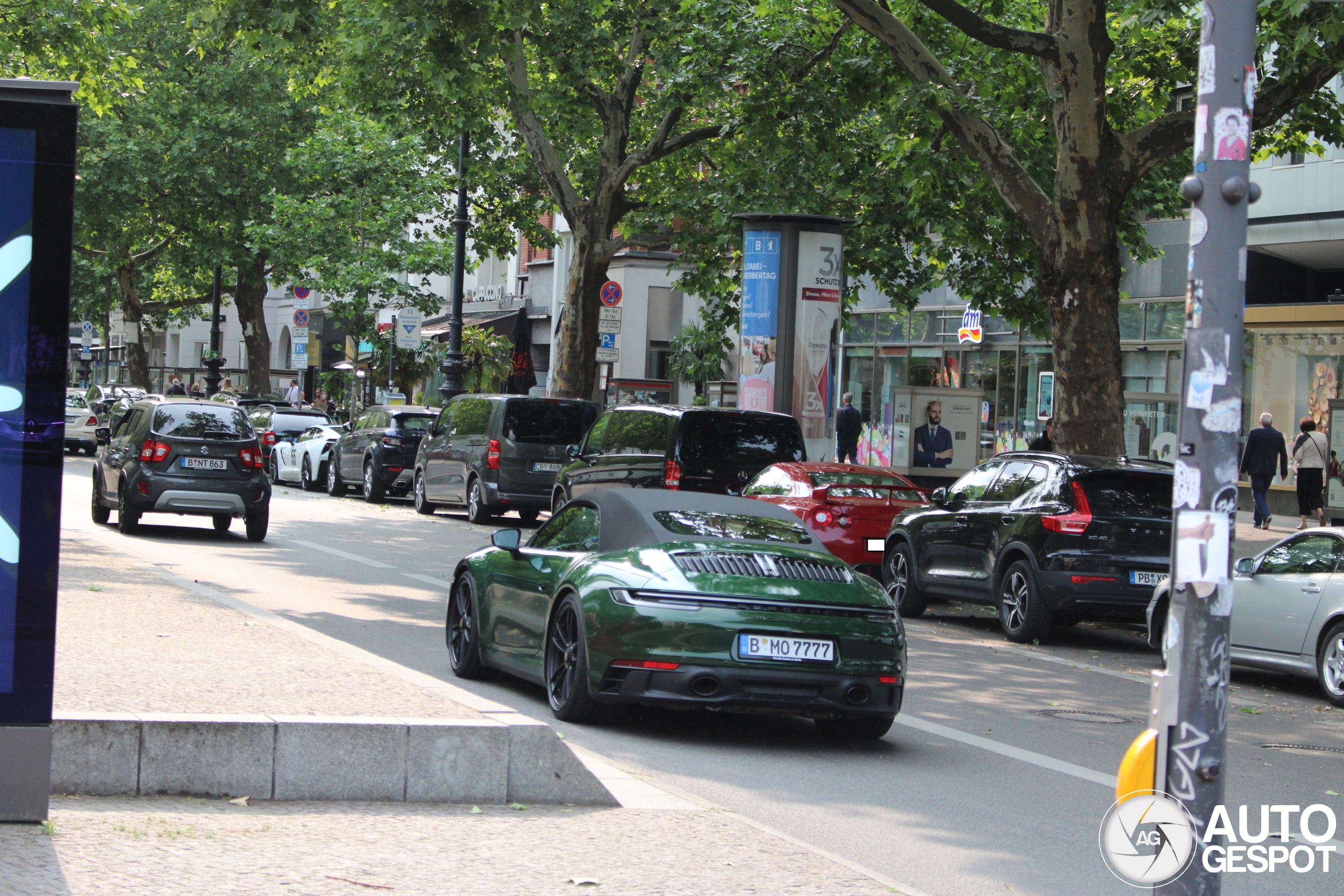Porsche 992 Carrera 4 GTS Cabriolet