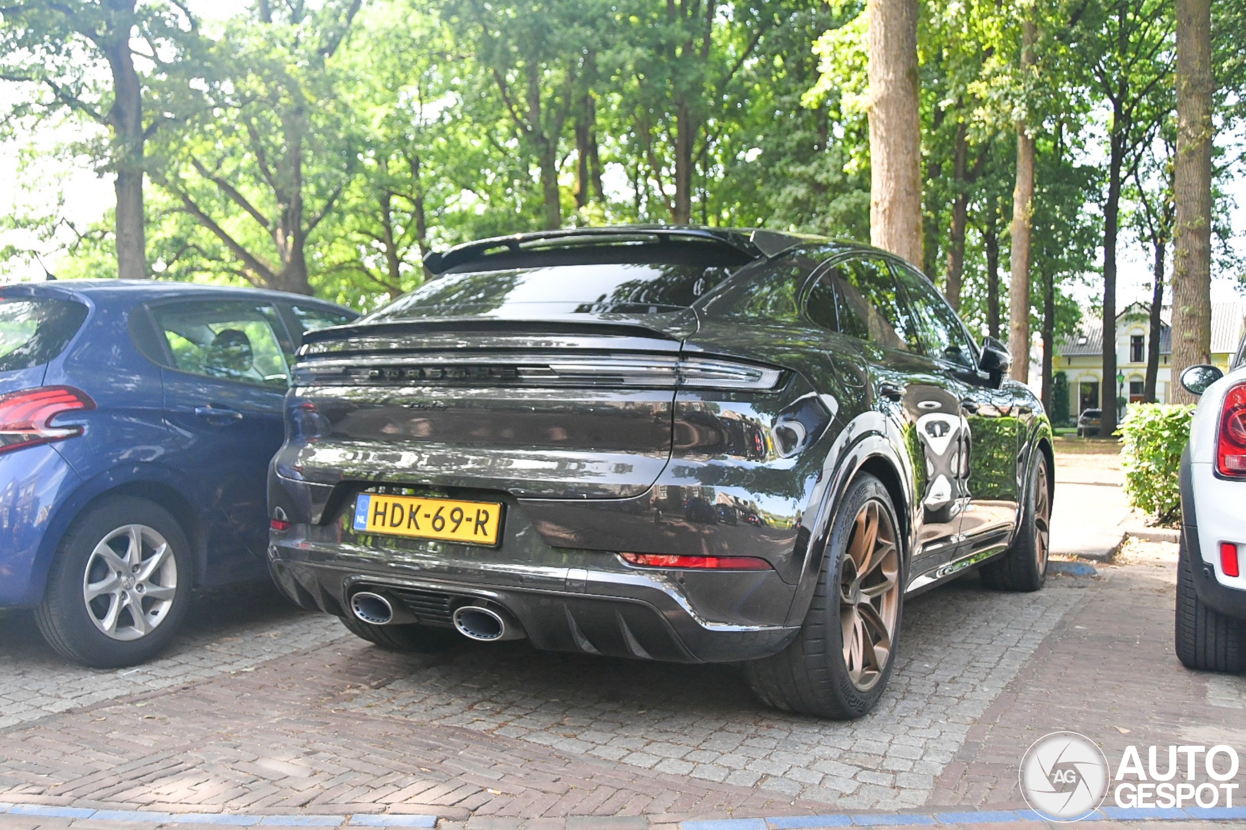 Porsche Cayenne Coupé Turbo E-Hybrid