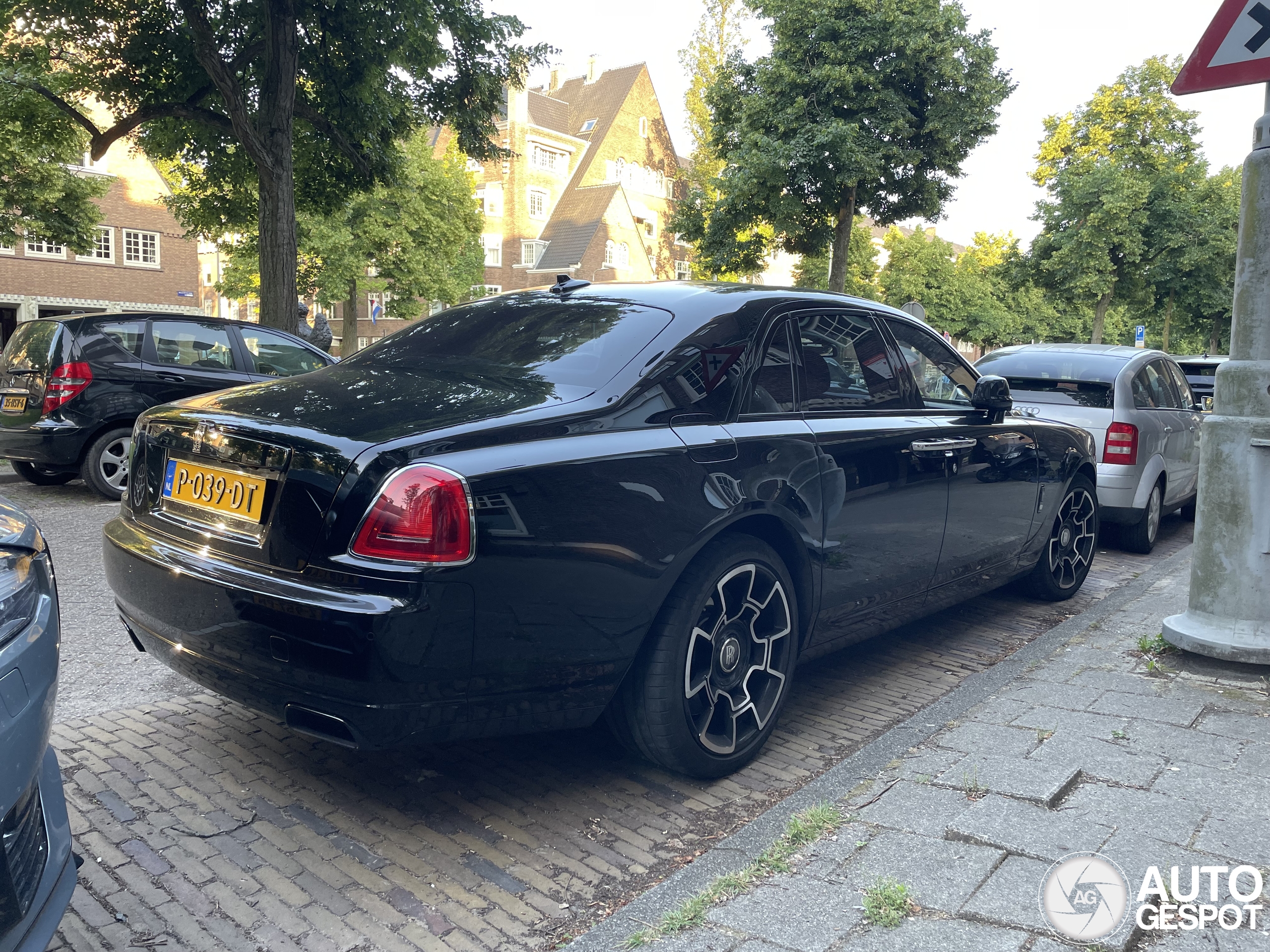 Rolls-Royce Ghost Series II Black Badge