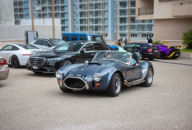 AC Cobra 427