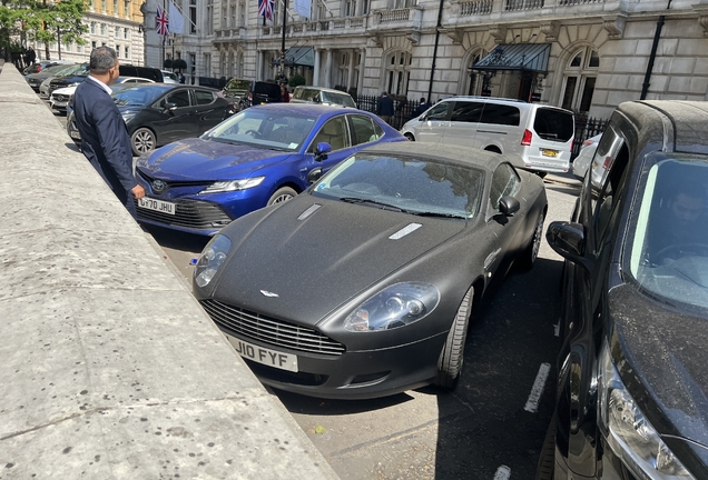 Aston Martin DB9 Volante