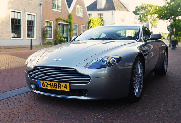 Aston Martin V8 Vantage