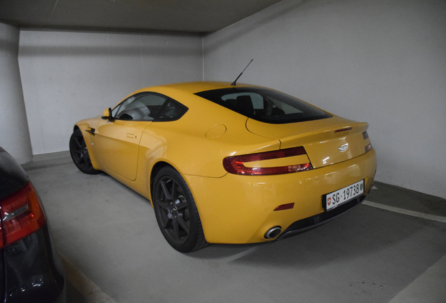 Aston Martin V8 Vantage