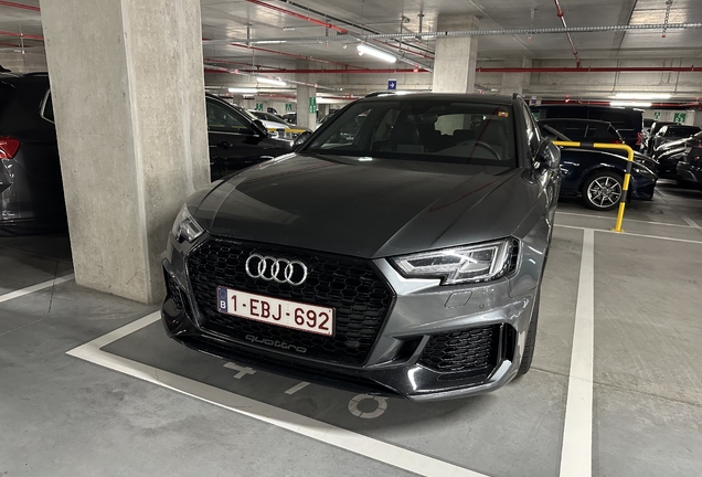 Audi RS4 Avant B9