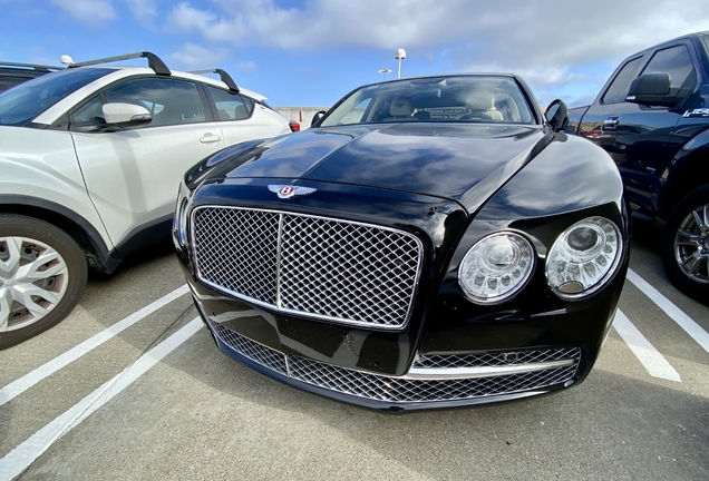 Bentley Flying Spur V8