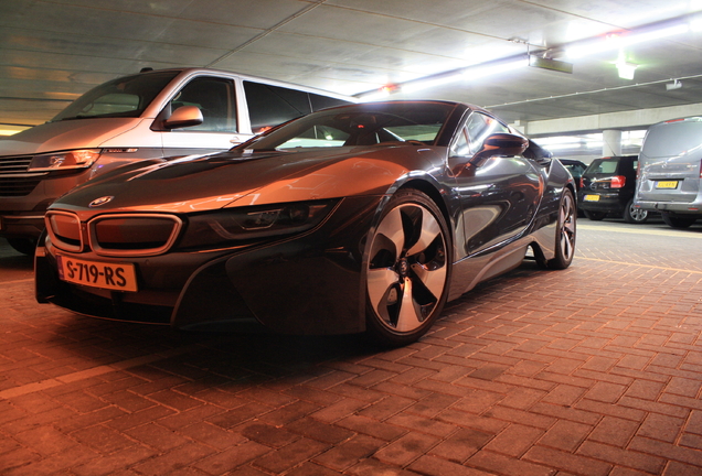BMW i8 Roadster