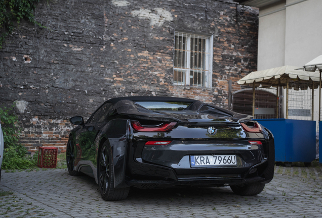 BMW i8 Roadster
