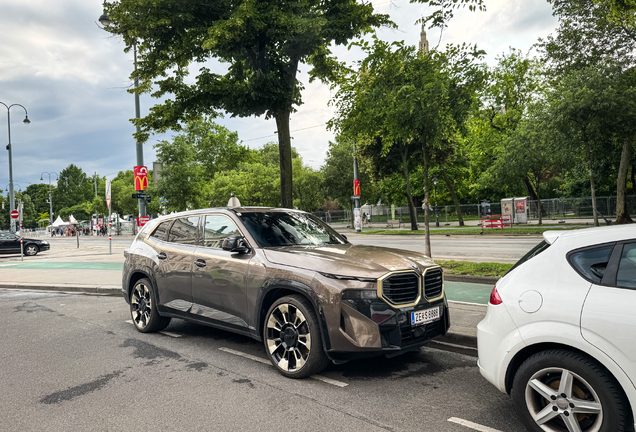 BMW XM G09