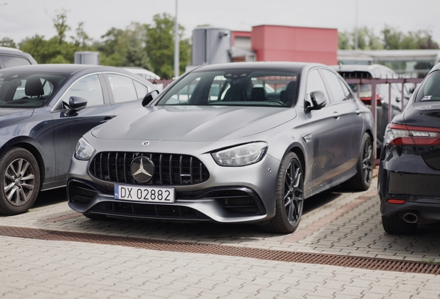 Mercedes-AMG E 63 S W213 2021