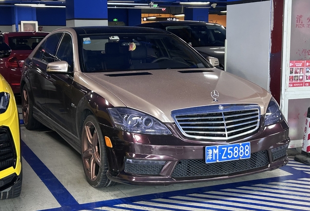 Mercedes-Benz S 63 AMG W221 2010