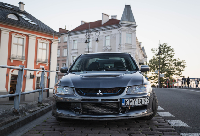 Mitsubishi Lancer Evolution IX MR