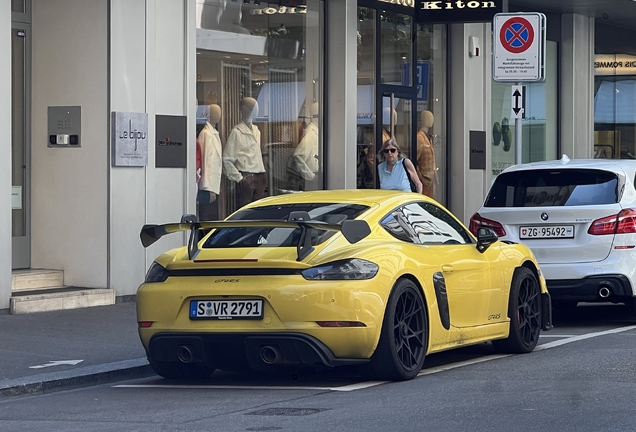 Porsche 718 Cayman GT4 RS
