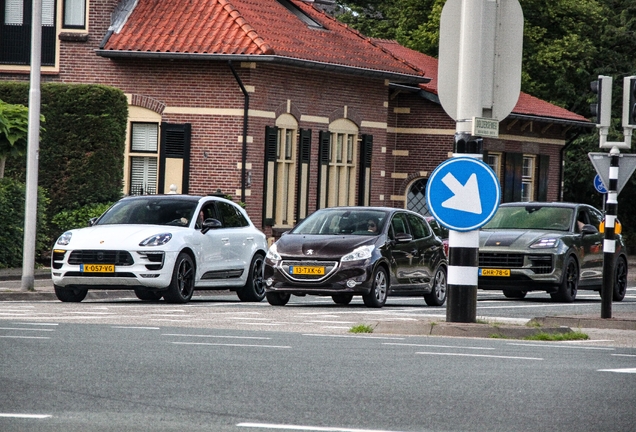 Porsche 95B Macan GTS