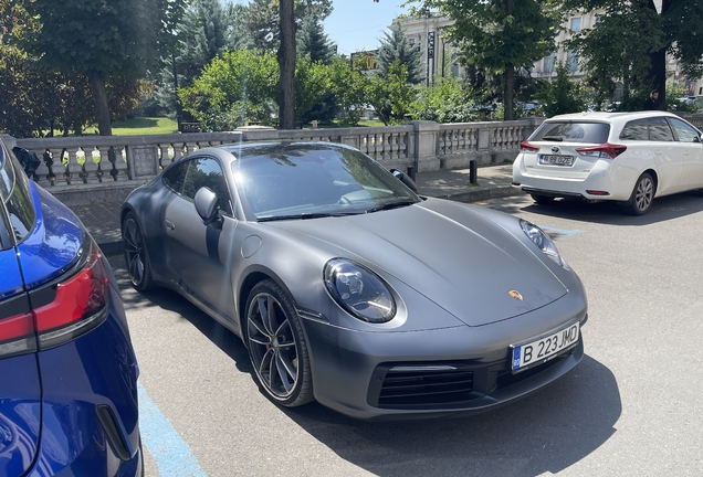 Porsche 992 Carrera 4S
