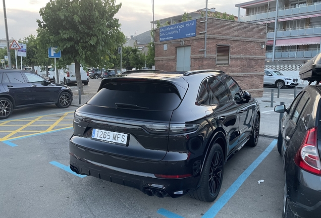 Porsche 9YA Cayenne GTS