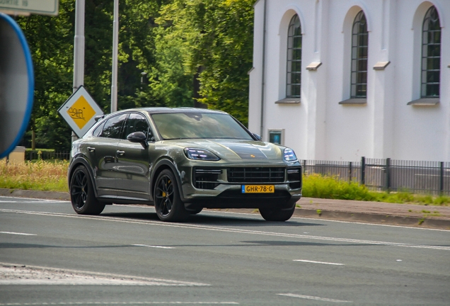 Porsche Cayenne Coupé Turbo E-Hybrid