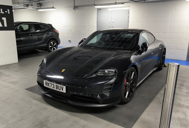 Porsche Taycan GTS