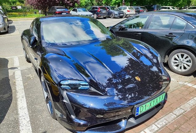 Porsche Taycan Turbo