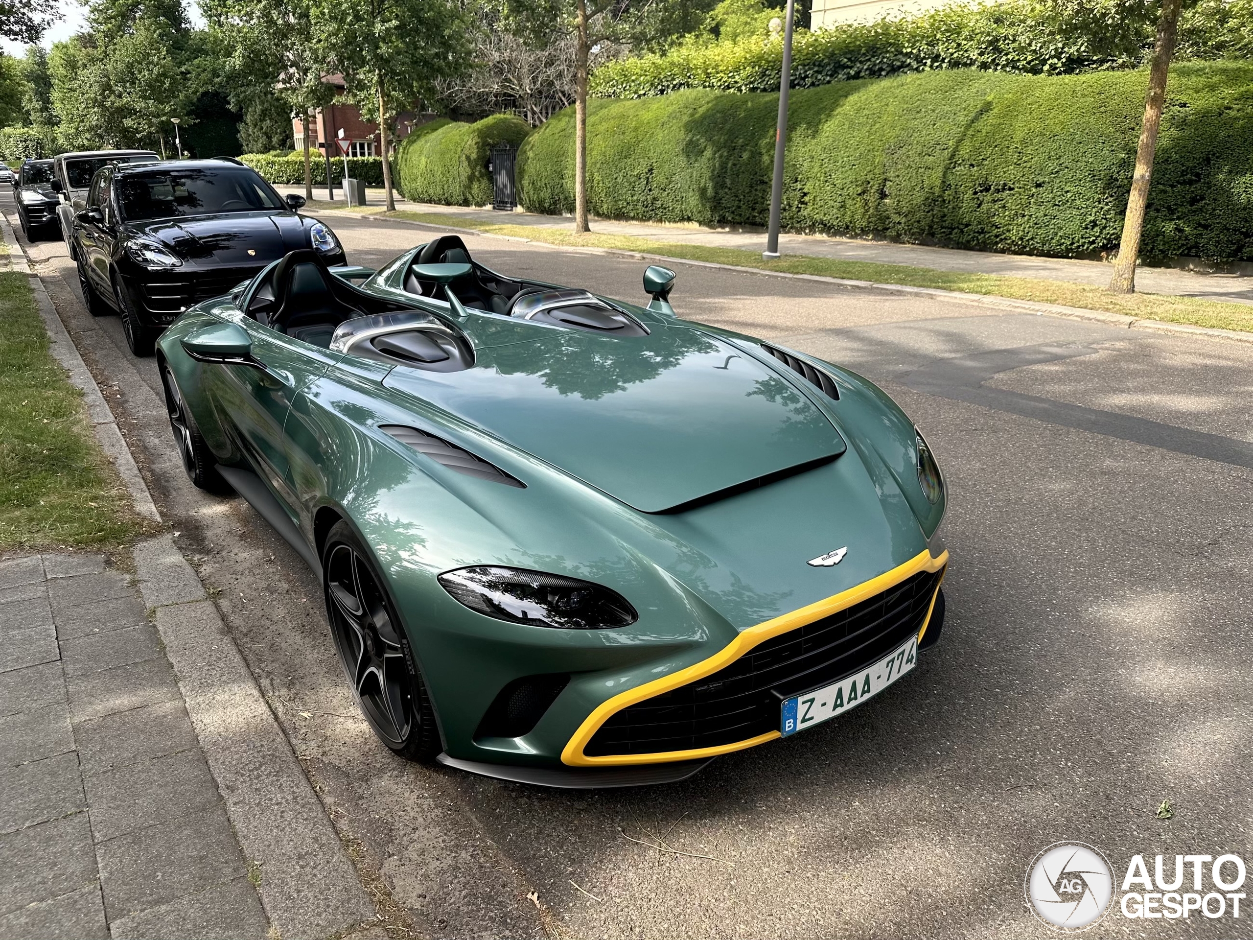 Aston Martin V12 Speedster
