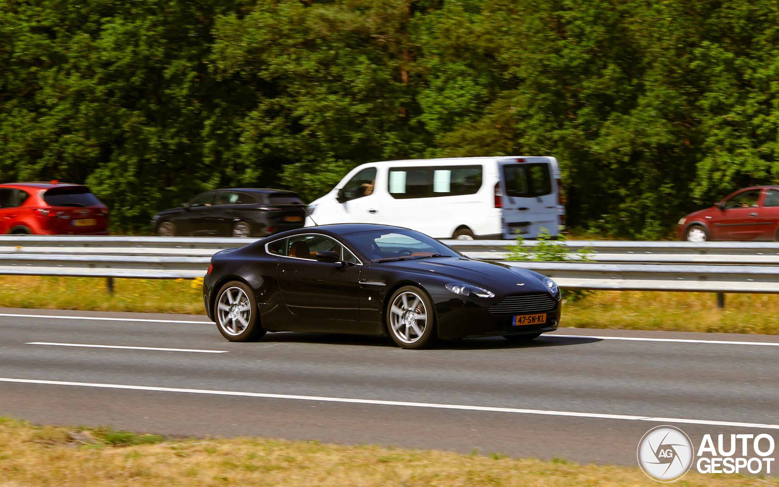 Aston Martin V8 Vantage