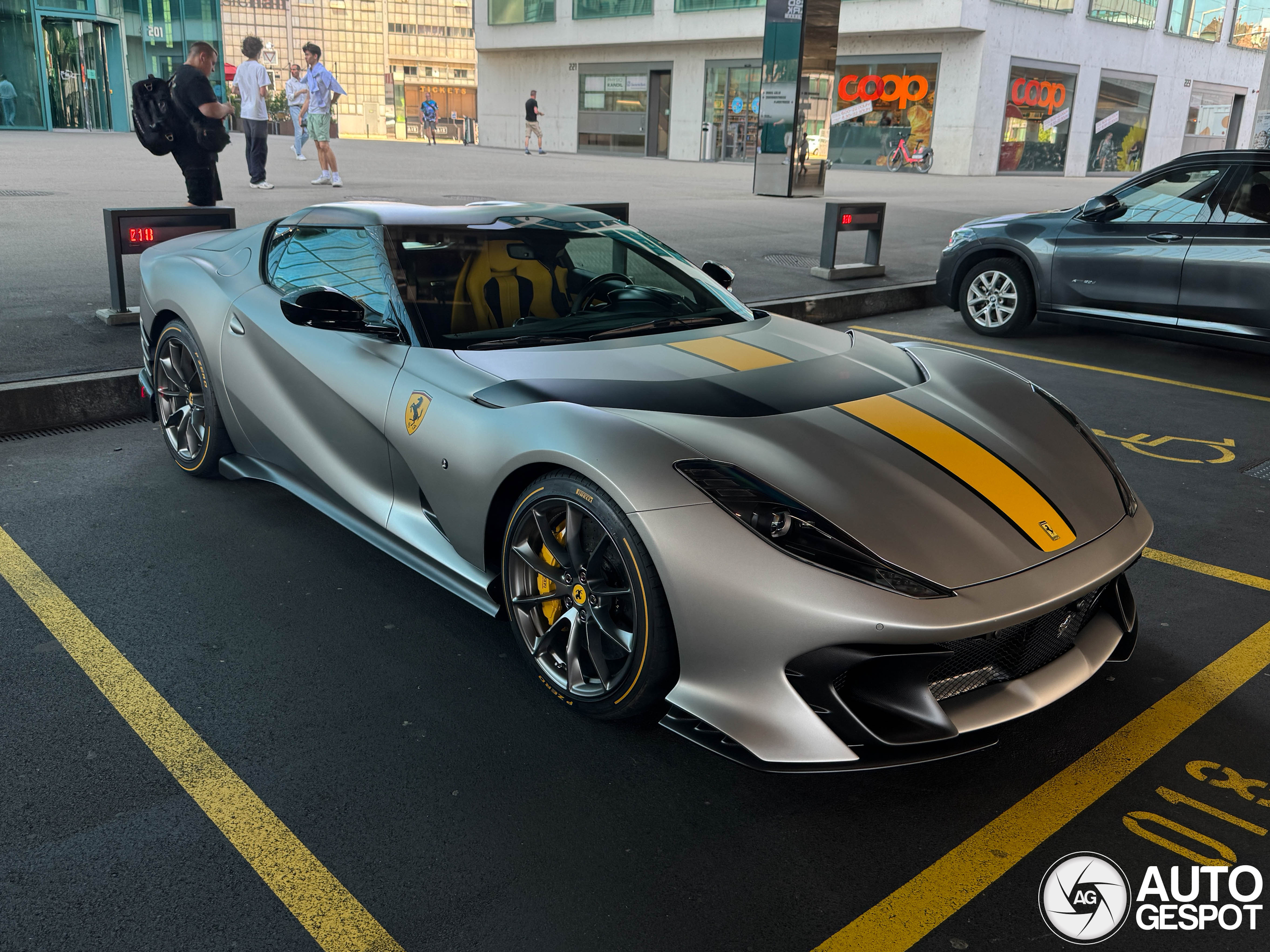 Ferrari 812 Competizione A