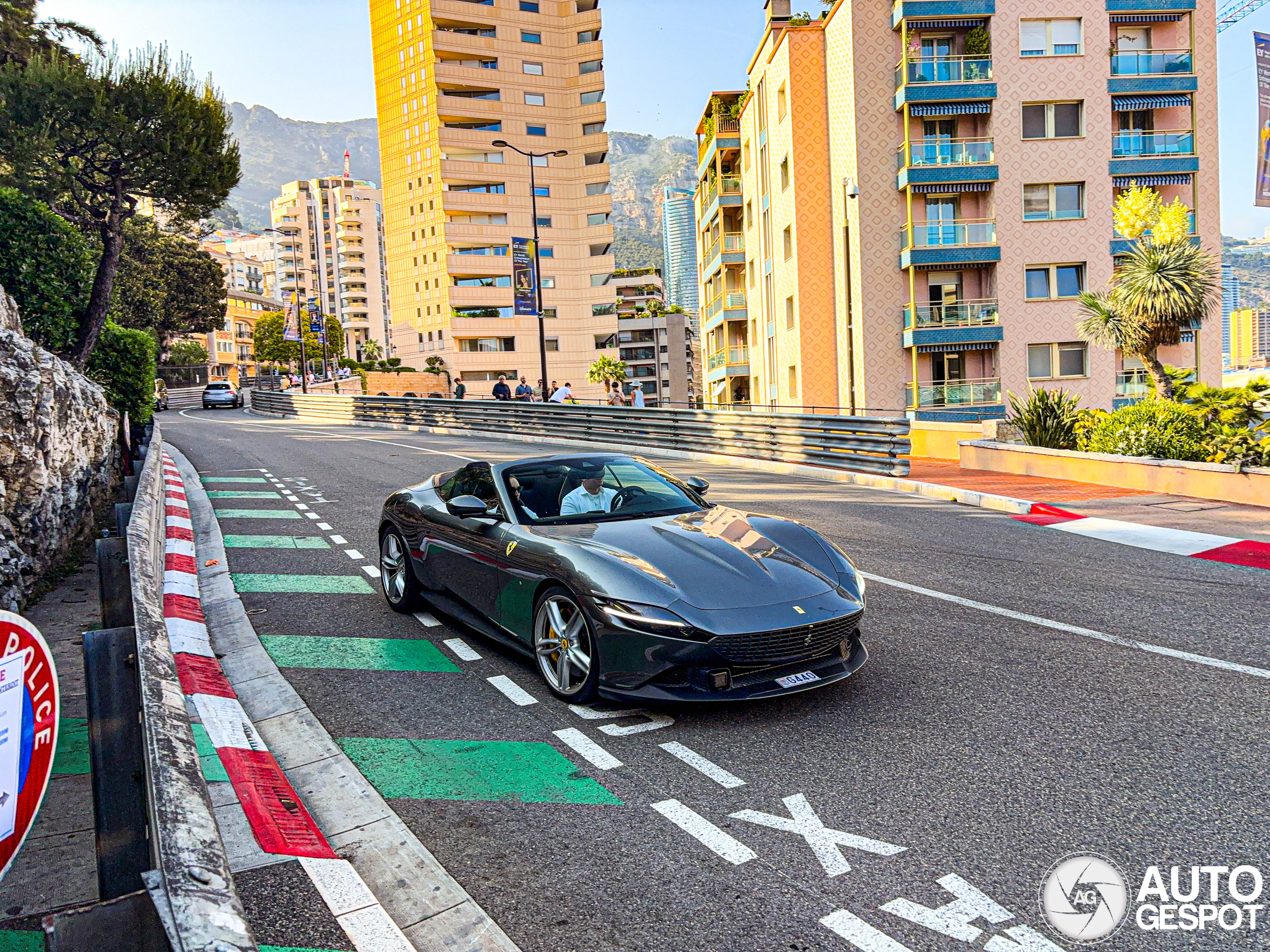 Ferrari Roma Spider