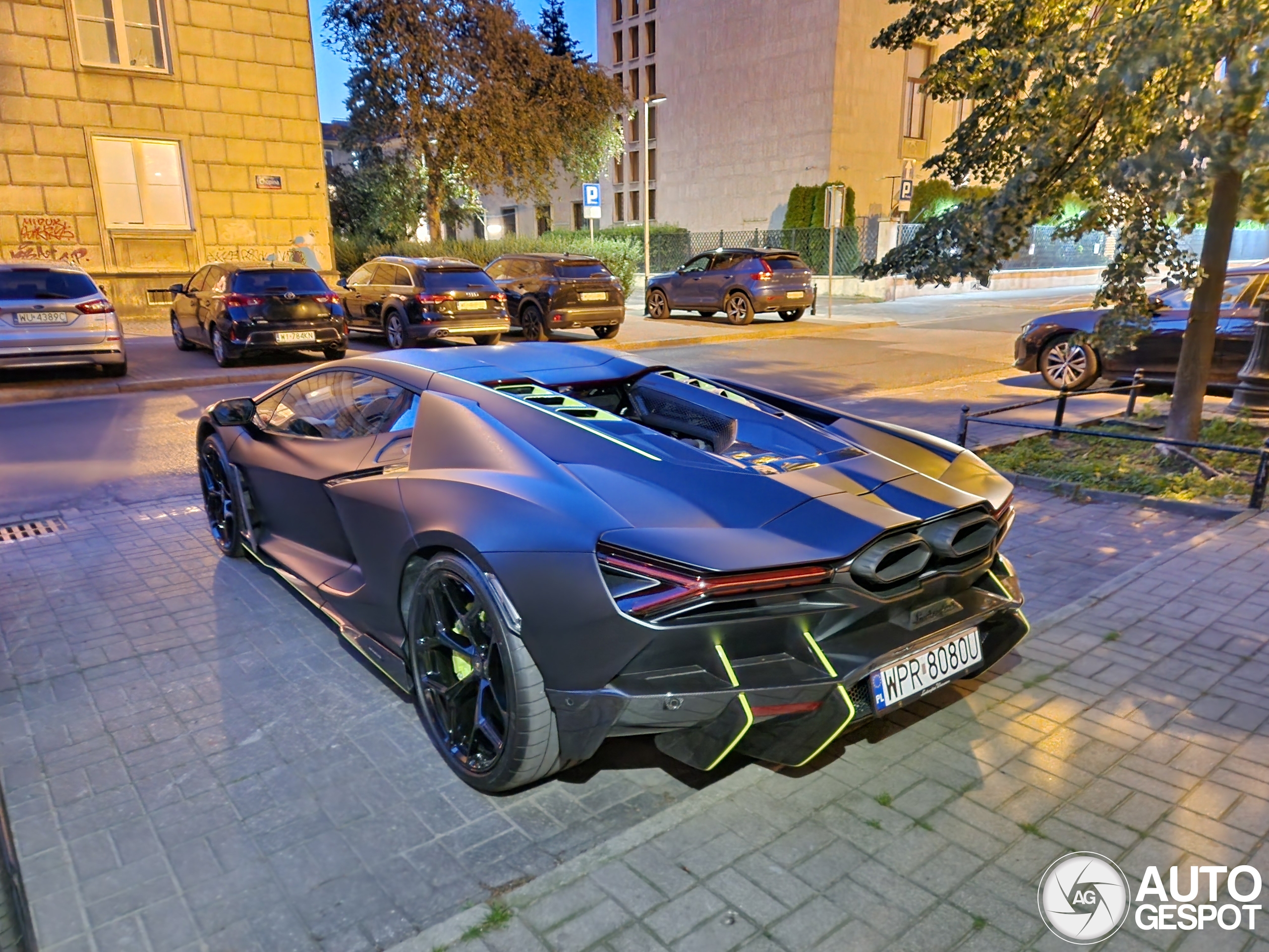 Lamborghini Revuelto