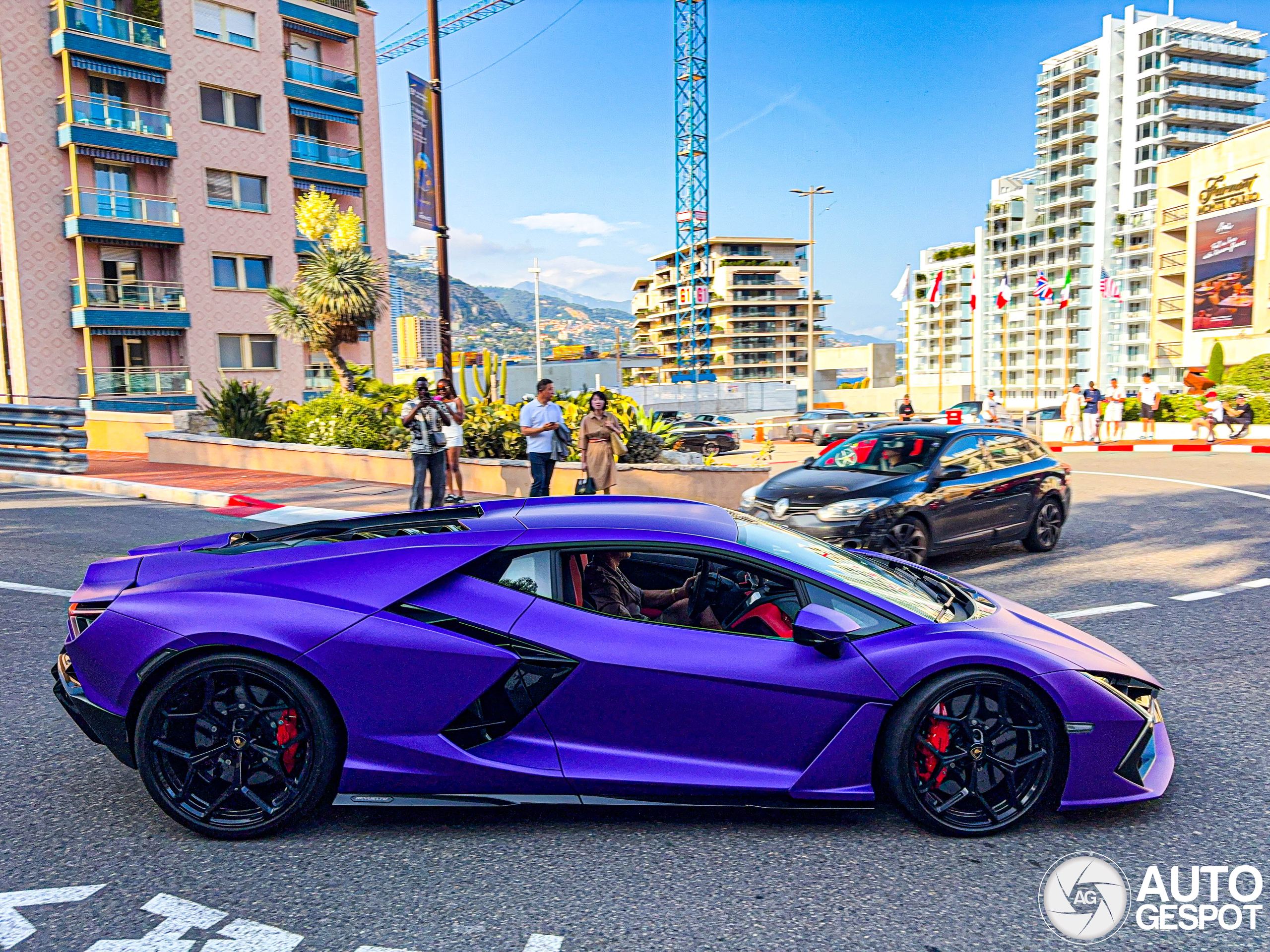 Lamborghini Revuelto