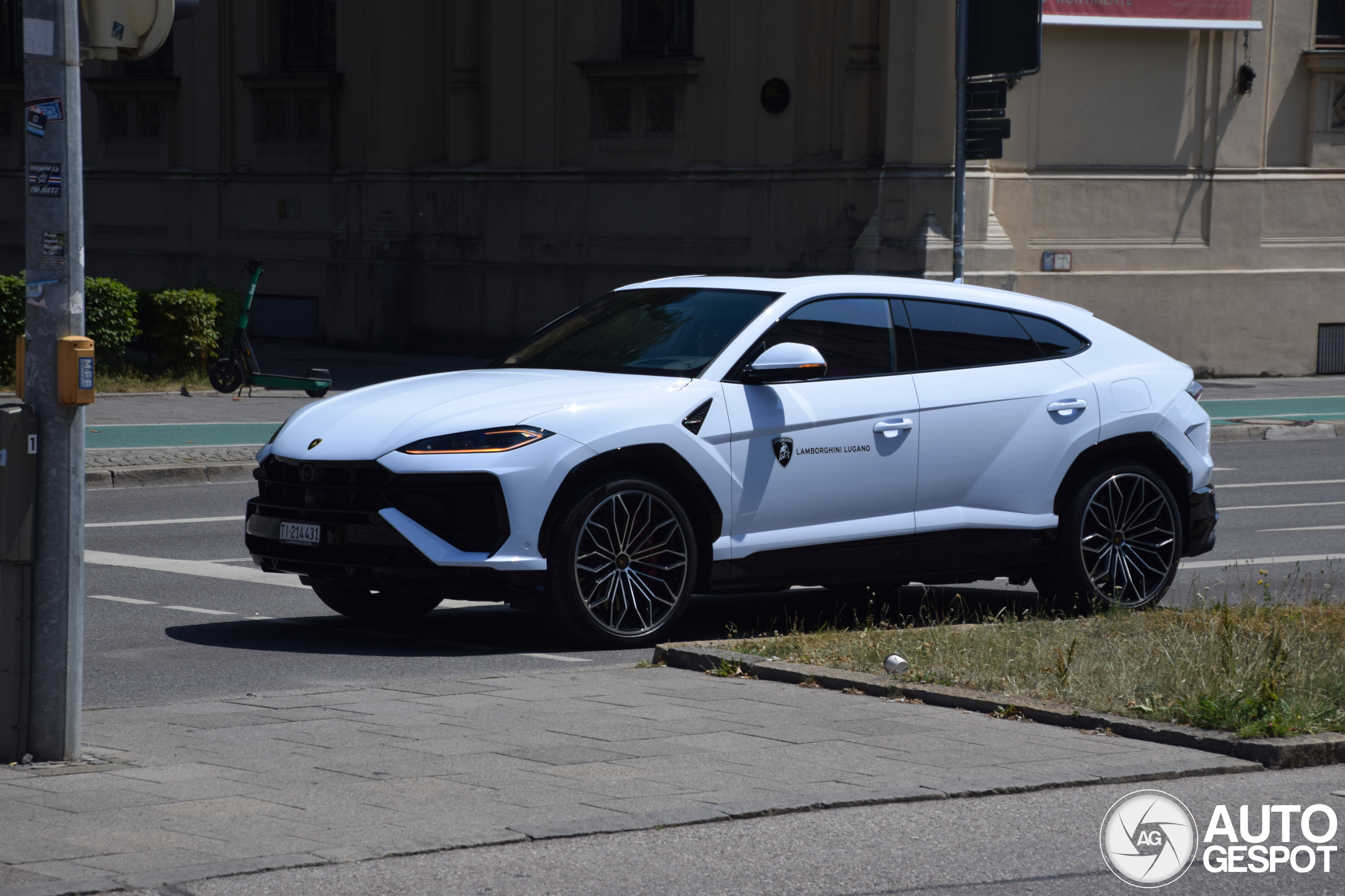 Lamborghini Urus SE