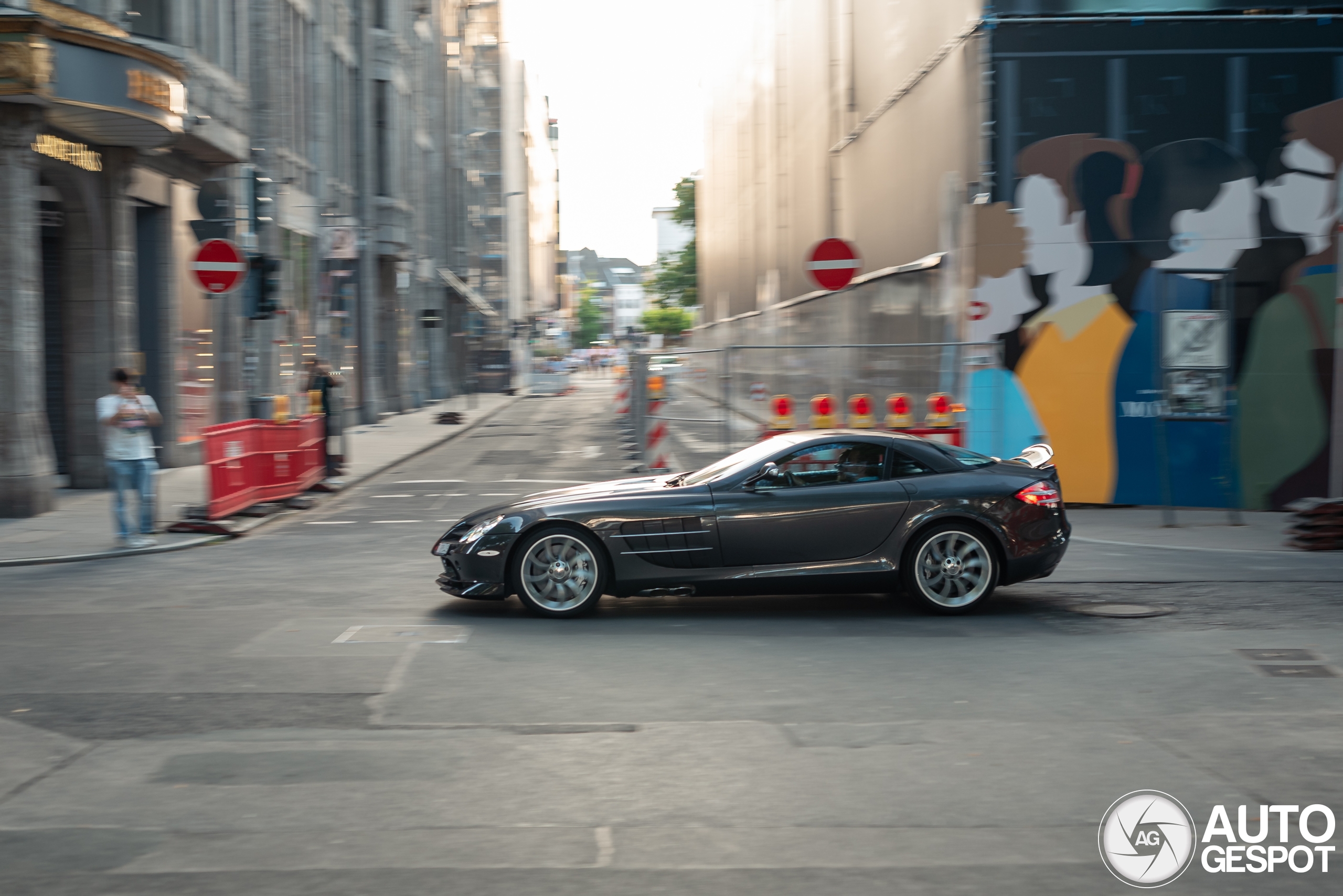 Mercedes-Benz SLR McLaren