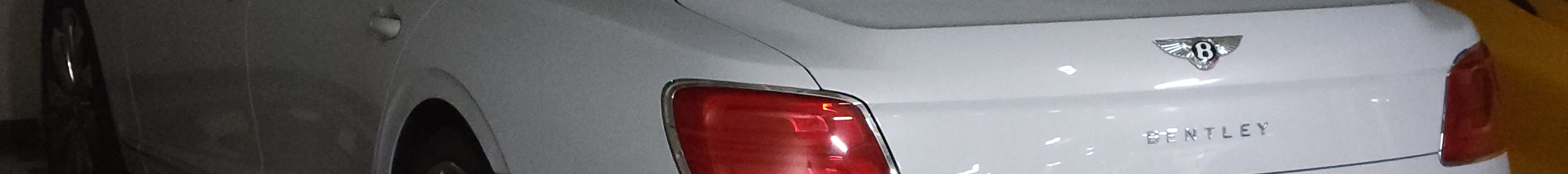 Bentley Flying Spur V8 2021