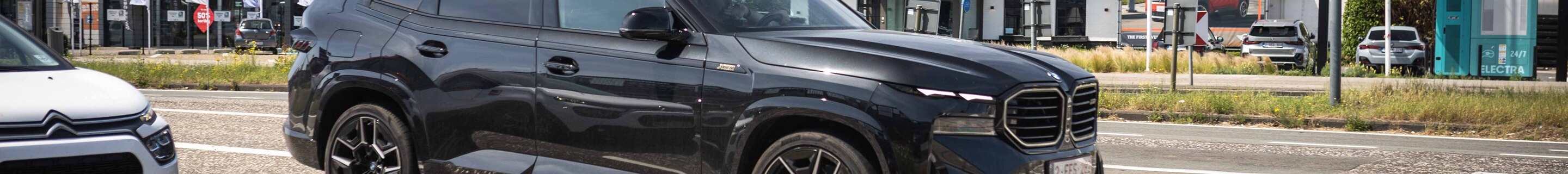 BMW XM G09